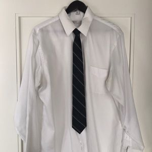 Brand New! 100% Silk Tie Calvin Klein Blue and Black Stripes